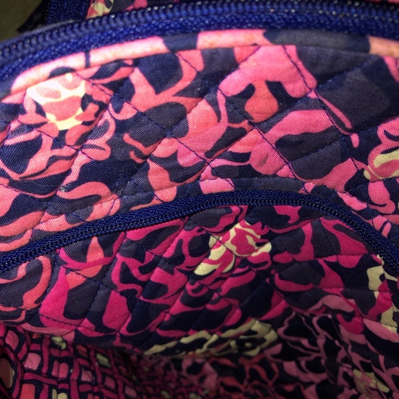 ★★ VERA BRADLEY BACKPACK ★★ - Picture 4 of 5